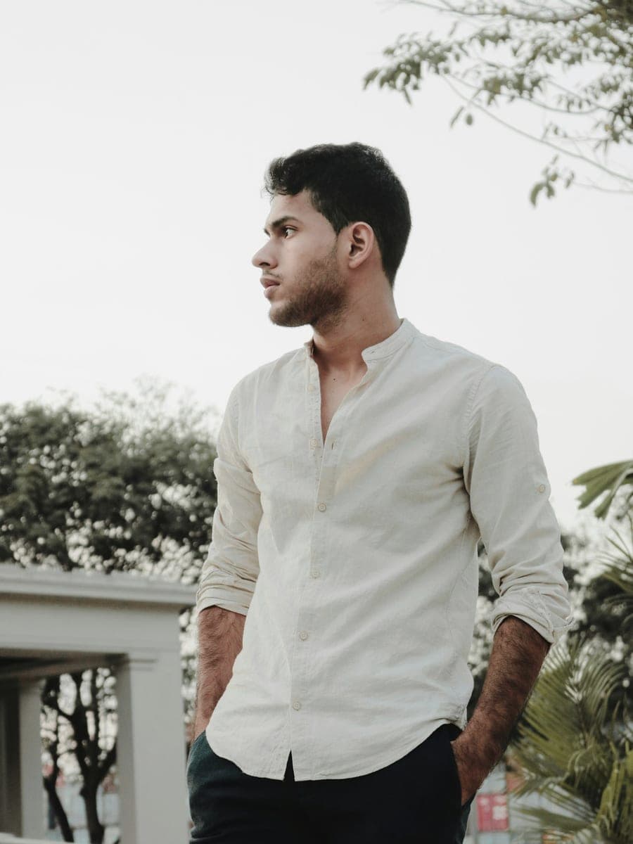 เสื้อเชิ้ตลินิน Relaxed Fit